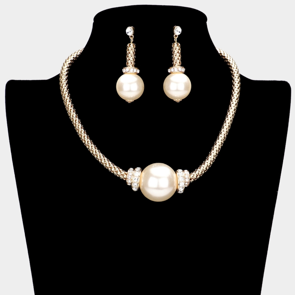 Gold Cream Pearl Necklace Set Jewelry